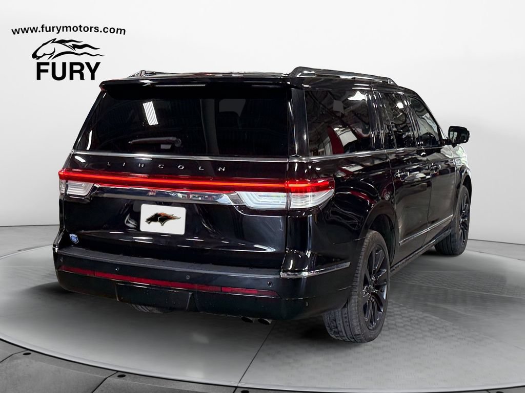 Used 2024 Lincoln Navigator L Reserve w/ Equipment Group 201A AWD/4WD image 3