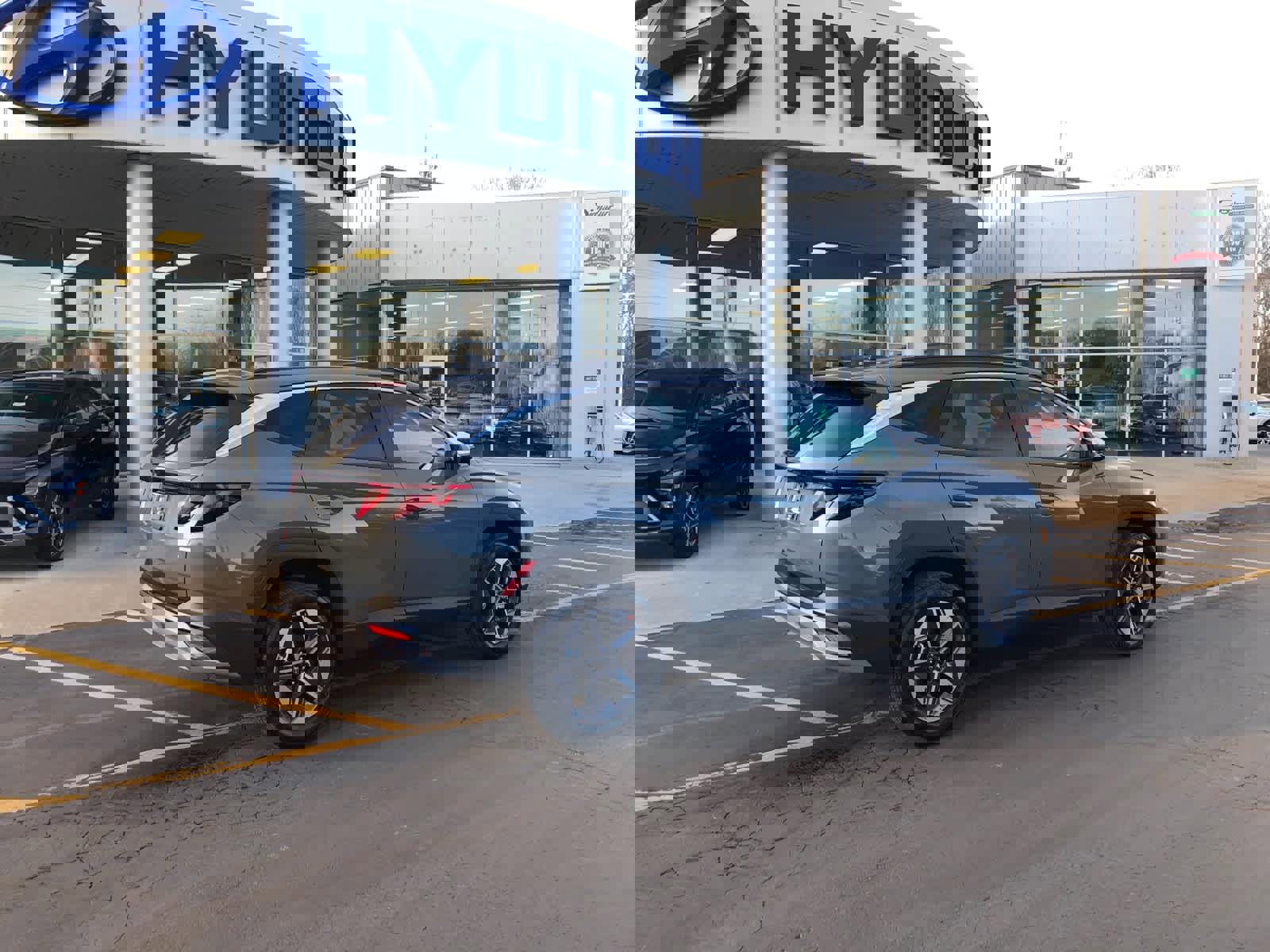 New 2026 Hyundai Tucson SEL image 2