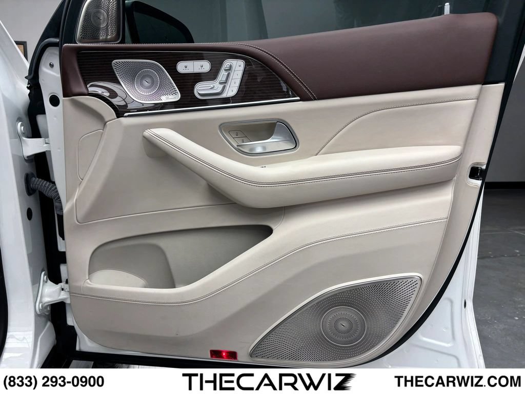 Used 2022 Mercedes-Benz Maybach GLS 600 4MATIC image 87