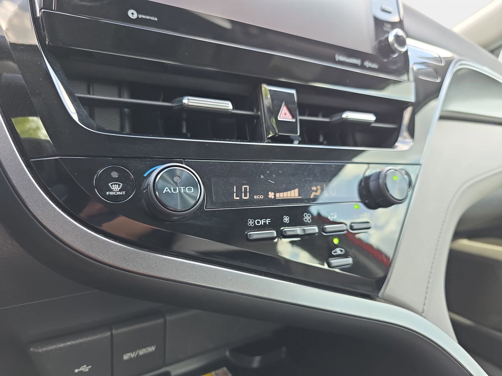 Used 2023 Toyota Camry XSE image 23