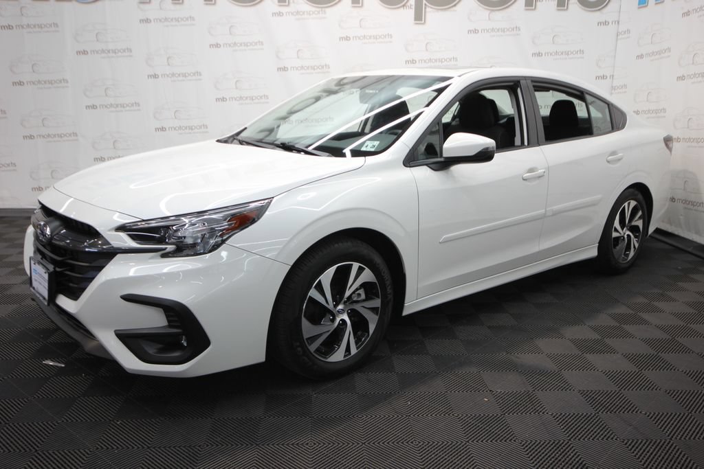 Used 2023 Subaru Legacy Premium AWD/4WD image 2