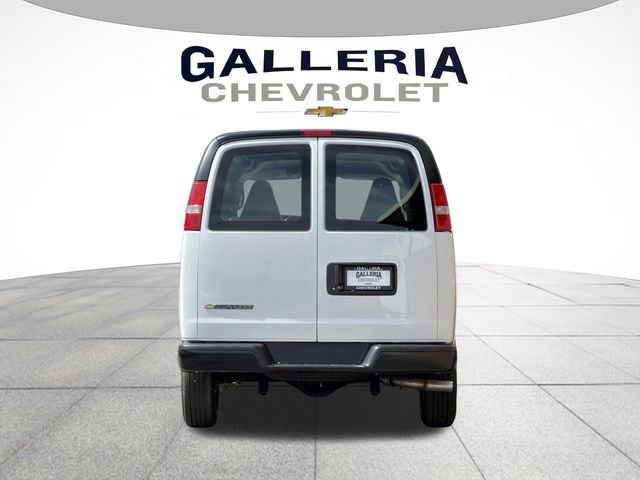 New 2026 Chevrolet Express 2500 Extended w/ Driver Convenience Package RWD image 6