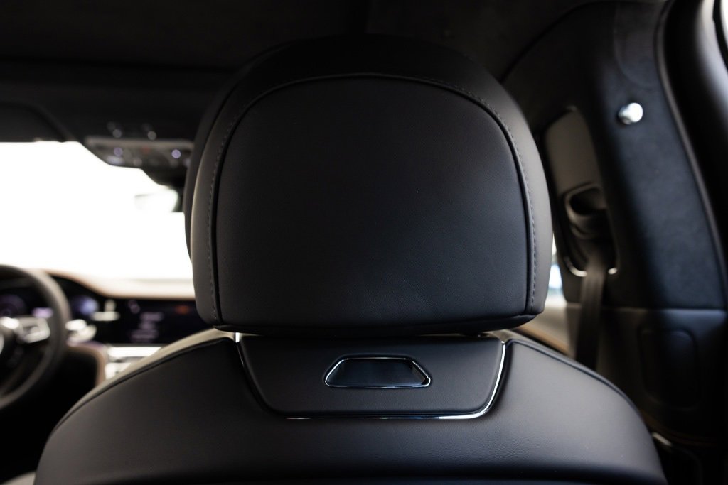 New 2025 Bentley Flying Spur Plug-In Hybrid image 44