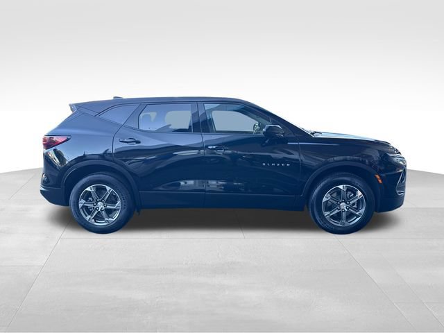 Certified 2026 Chevrolet Blazer LT FWD image 6