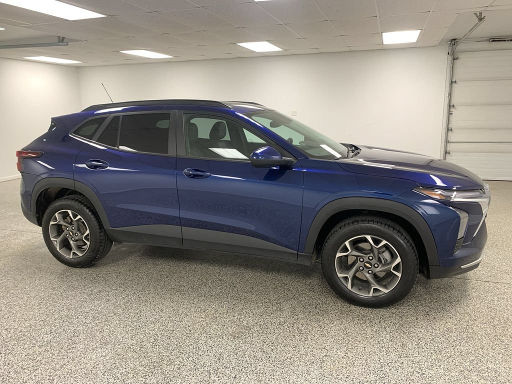 Used 2024 Chevrolet Trax LT w/ Driver Confidence Package