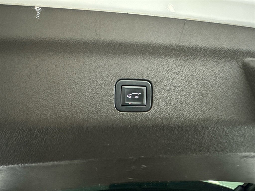 Used 2021 Chevrolet Tahoe LT image 21