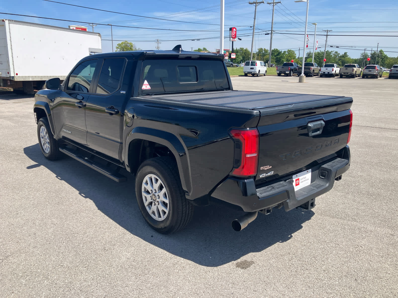 Certified 2024 Toyota Tacoma SR5 AWD/4WD image 6