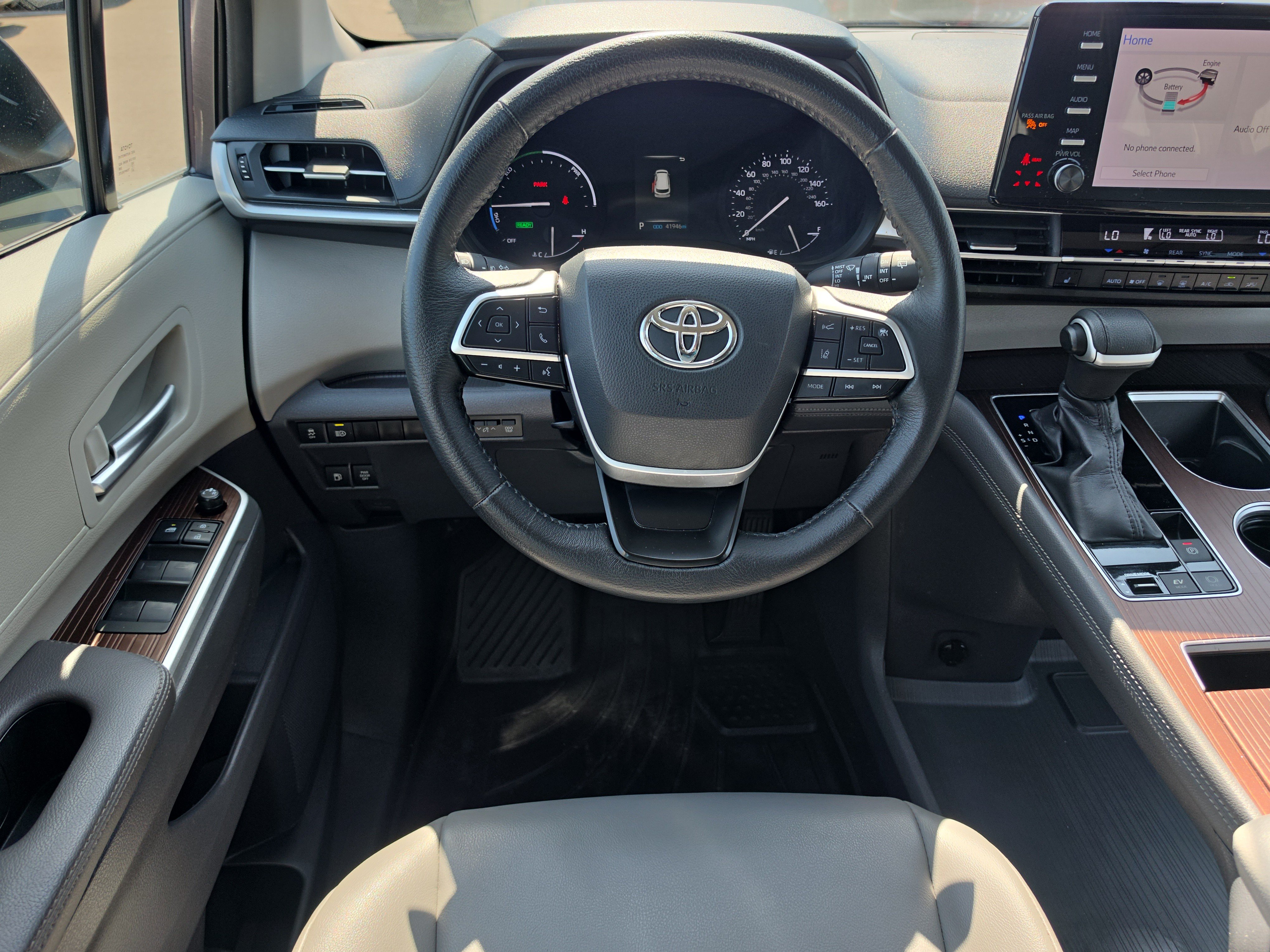 Used 2022 Toyota Sienna XLE FWD image 14