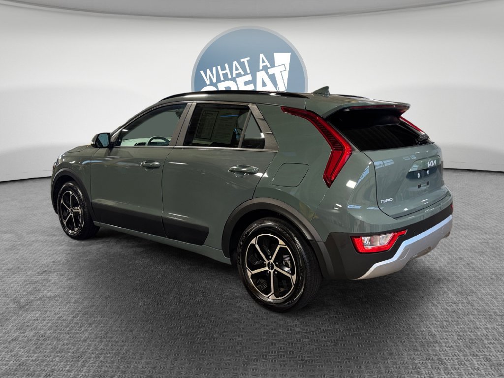 Used 2024 Kia Niro EX FWD image 6