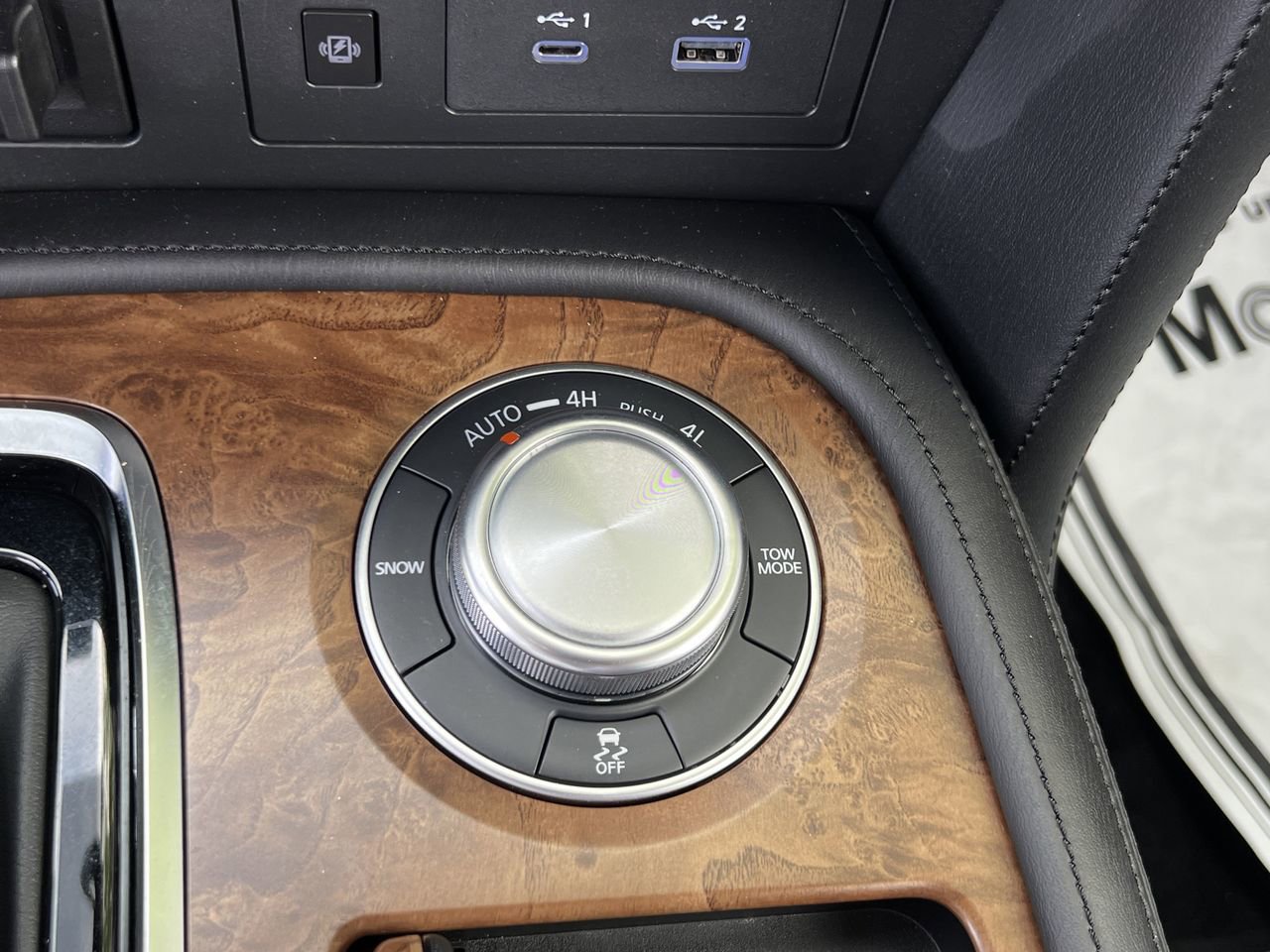 Certified 2024 Nissan Armada SL w/ Captain's Chairs Package image 19