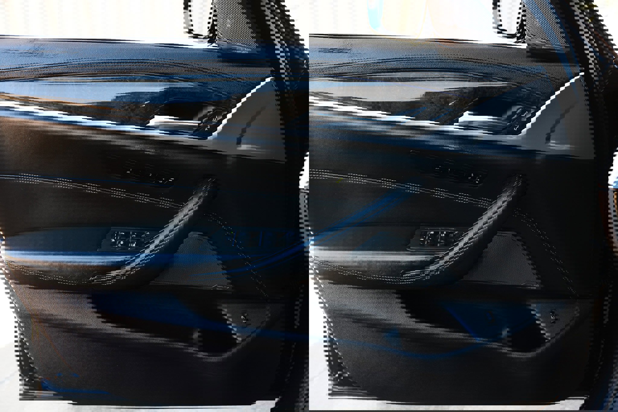 Used 2017 BMW 540i xDrive image 48