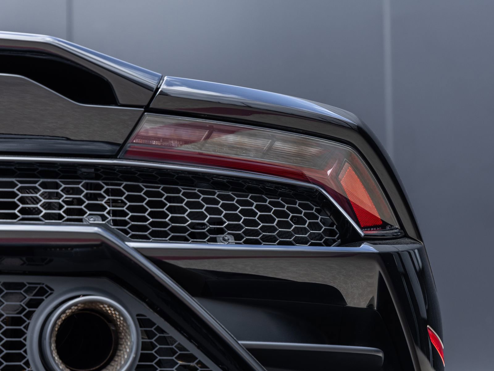 Used 2020 Lamborghini Huracan EVO image 13