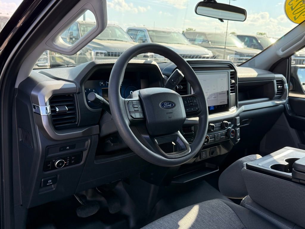 Used 2025 Ford F150 XL w/ Equipment Group 103A High image 4