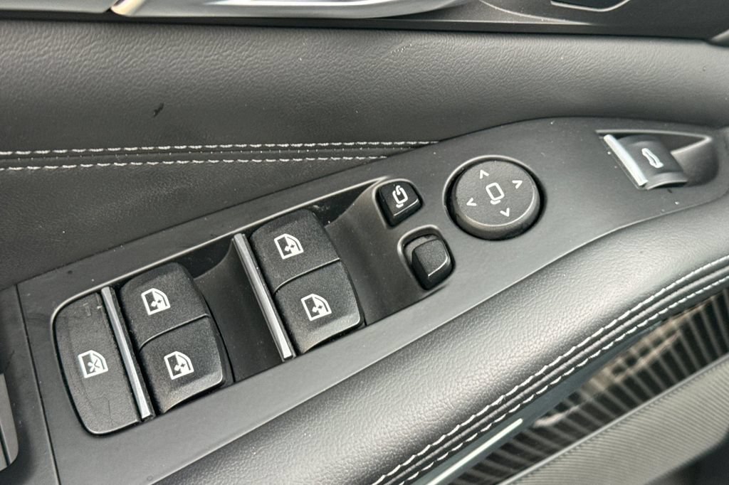 Used 2023 BMW X5 M w/ Executive Package AWD/4WD image 15
