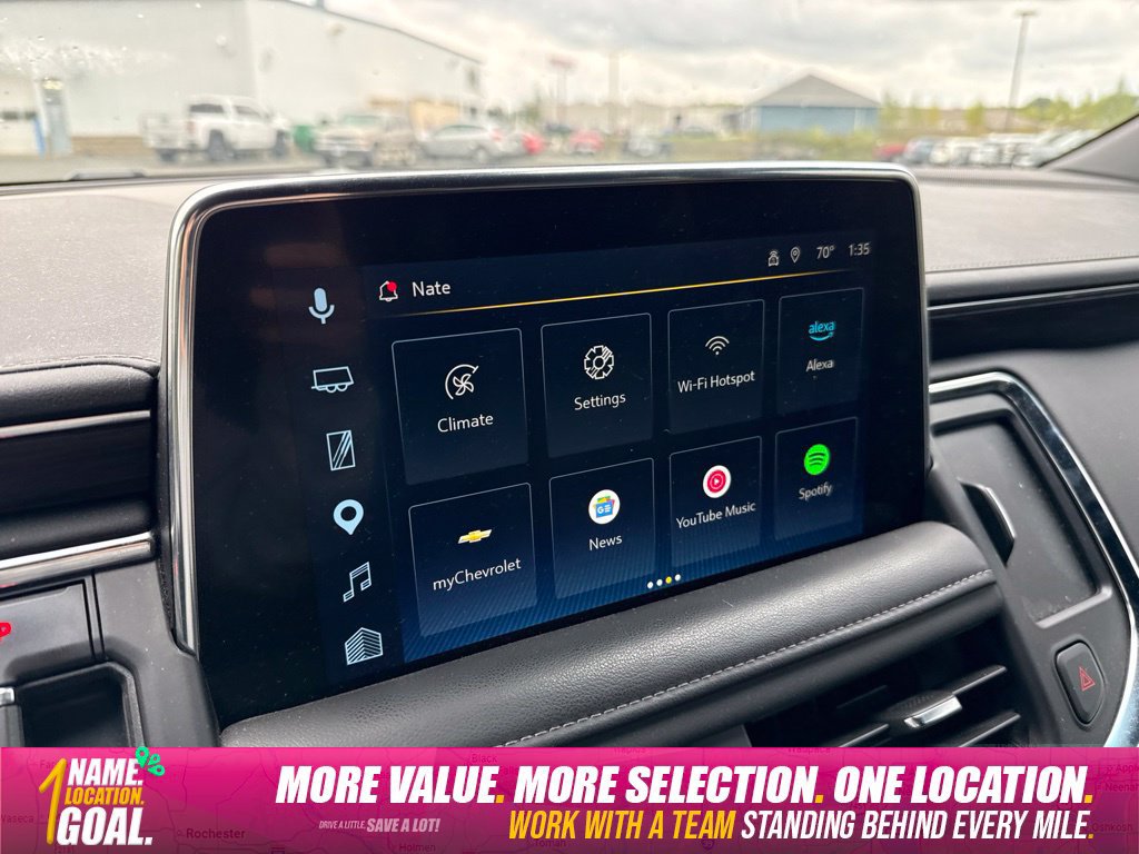 Used 2024 Chevrolet Suburban Z71 w/ Luxury Package AWD/4WD image 15