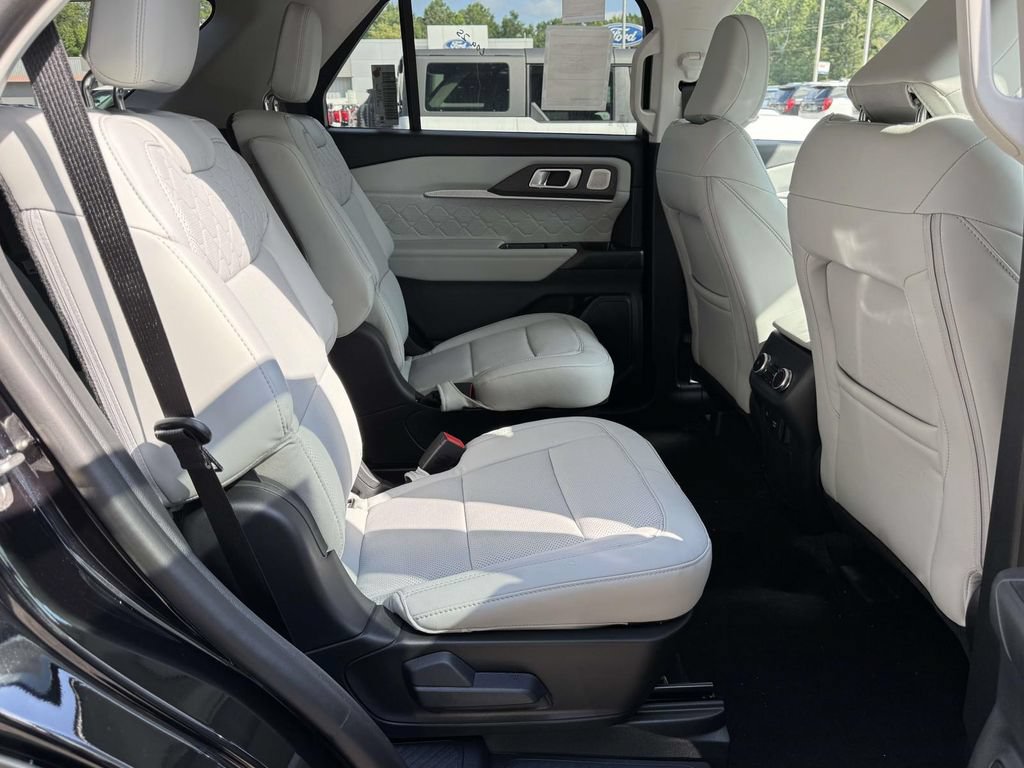 New 2026 Ford Explorer Platinum w/ LUX Leather Package AWD/4WD image 14
