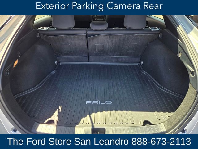 Used 2020 Toyota Prius LE AWD/4WD image 28