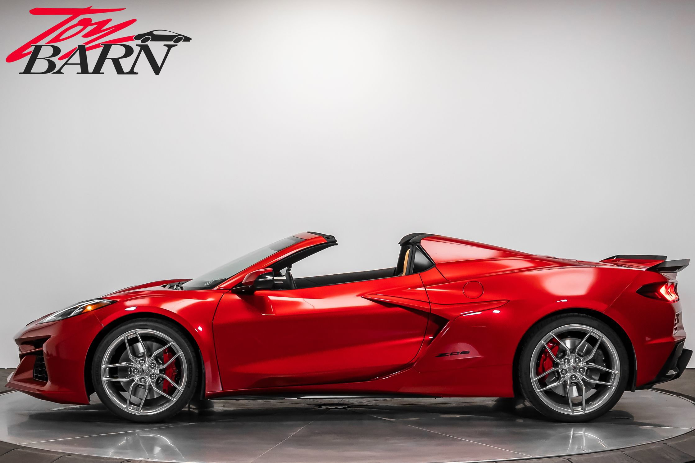 Used 2025 Chevrolet Corvette Z06 image 2
