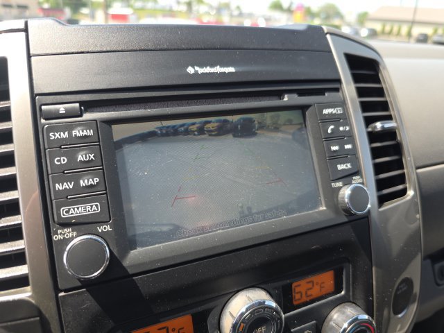 Used 2015 Nissan Frontier SL w/ Moonroof Package AWD/4WD image 25