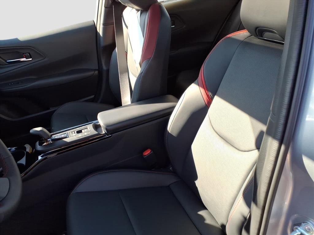 New 2026 Toyota Prius Plug-In Hybrid image 10