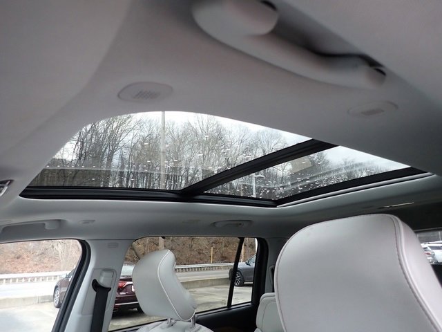 Used 2021 Jeep Grand Cherokee L Summit w/ Advanced Protech Group IV image 25