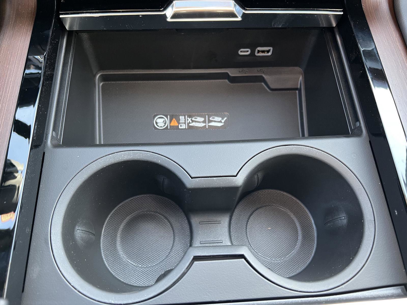 New 2026 GMC Yukon Denali w/ Sun & Power Step Package image 33