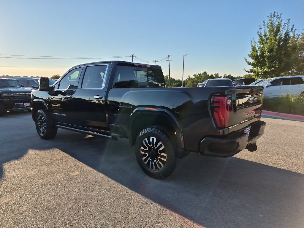 Used 2024 GMC Sierra 2500 Denali Ultimate w/ Max Trailering Package AWD/4WD image 7