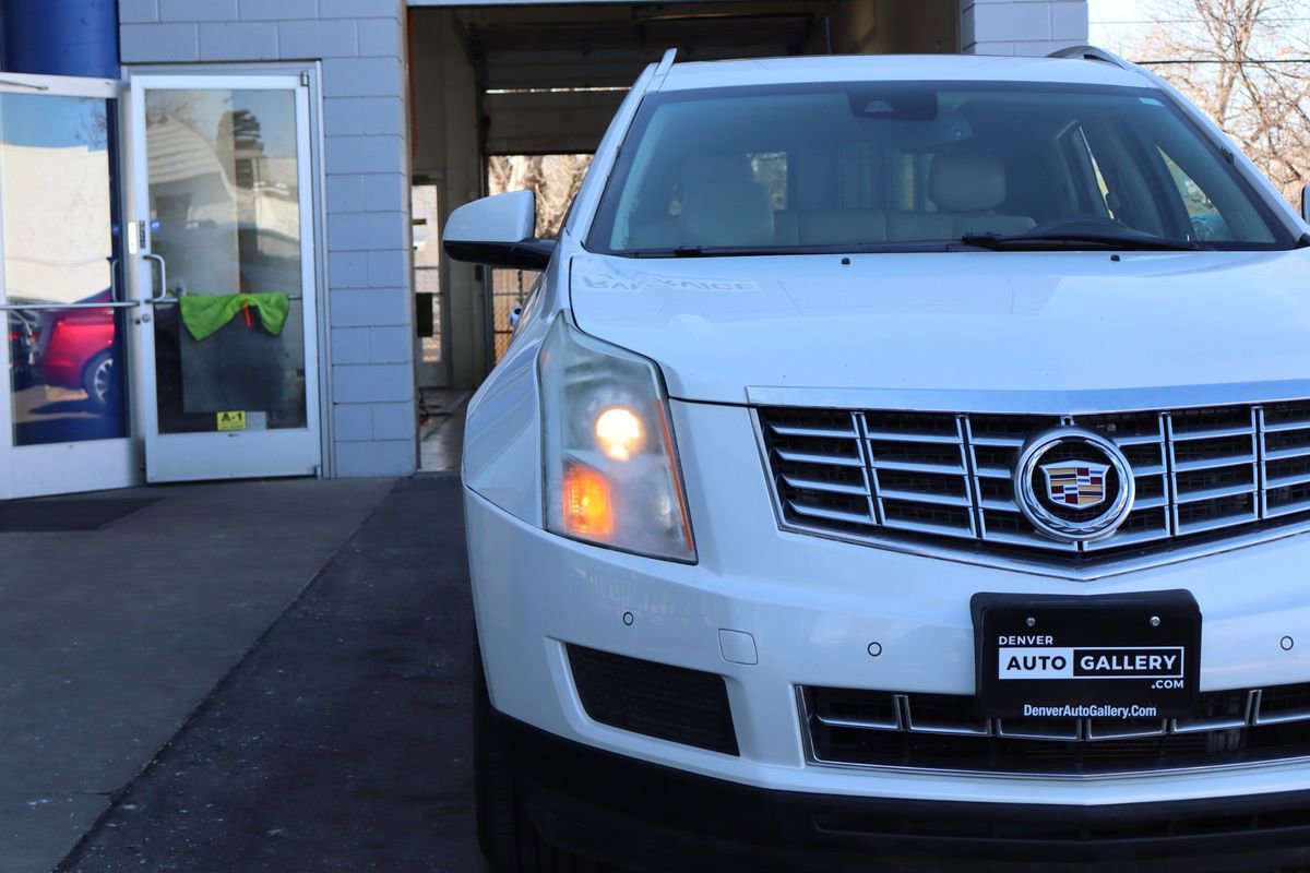 Used 2015 Cadillac SRX Luxury w/ Driver Awareness Package image 29