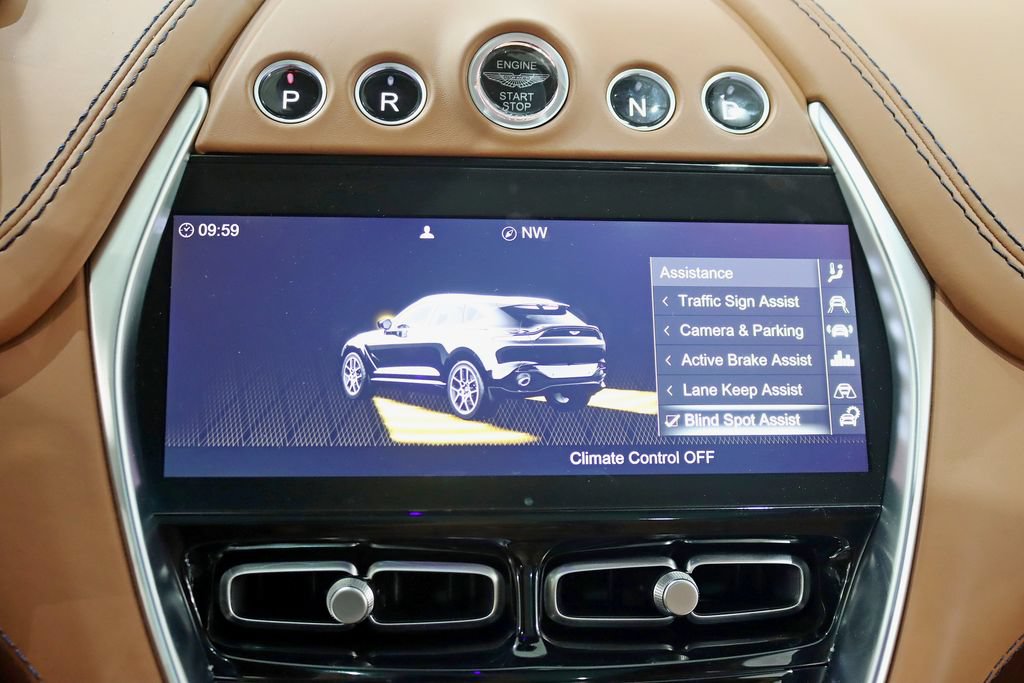 Used 2023 Aston Martin DBX 707 AWD/4WD image 31