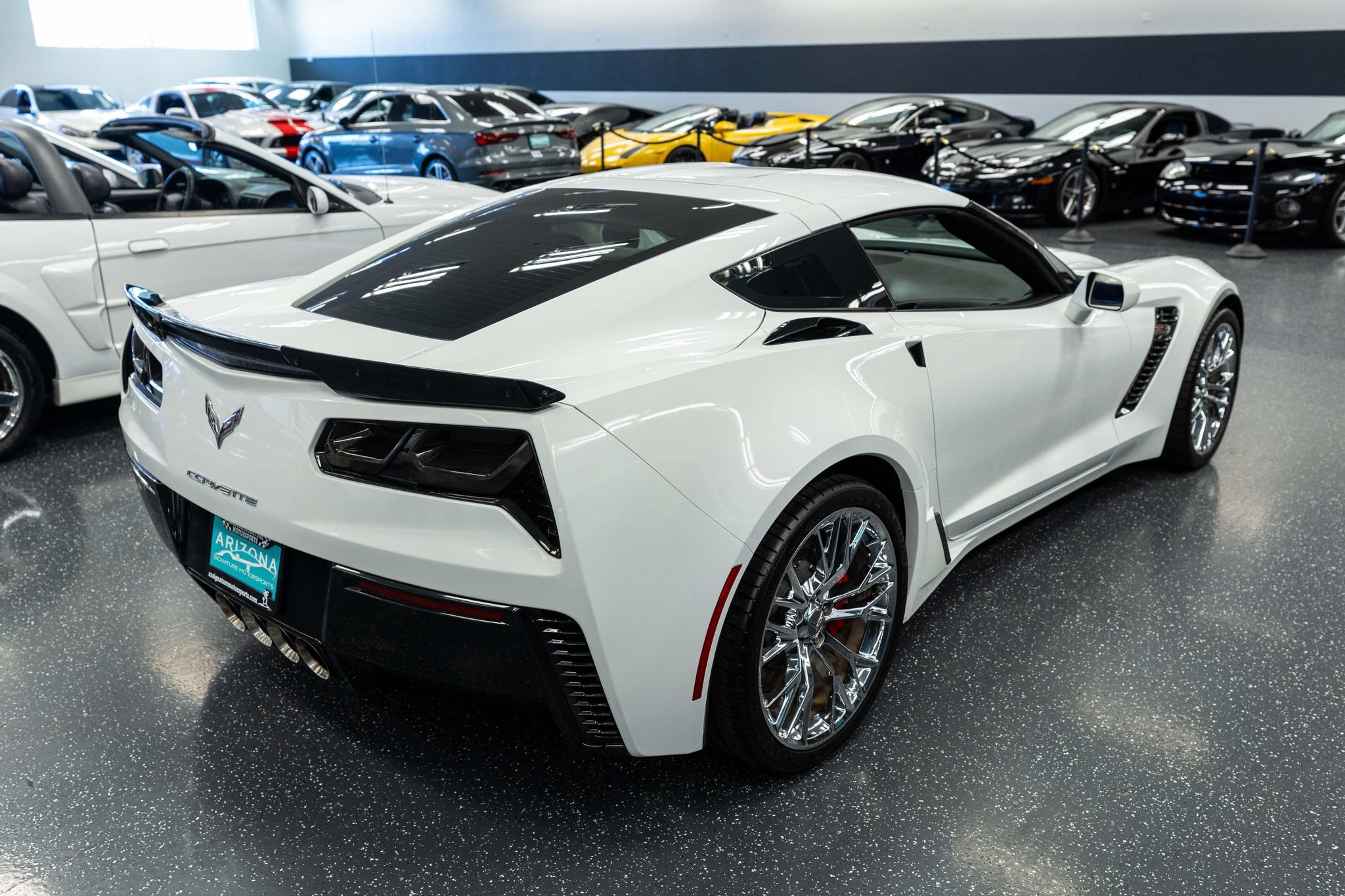 Used 2016 Chevrolet Corvette Z06 w/ Chrome Badge Package RWD image 6