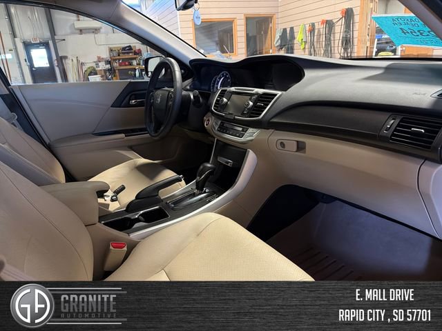 Used 2015 Honda Accord EX-L image 33