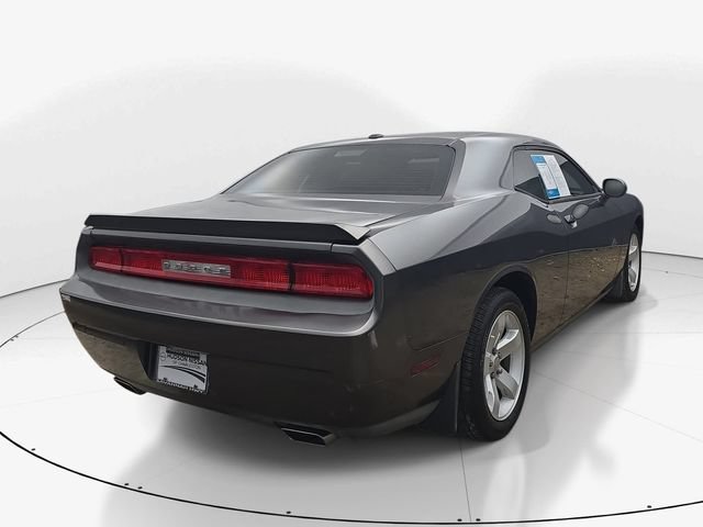 Used 2013 Dodge Challenger SXT Plus RWD image 6