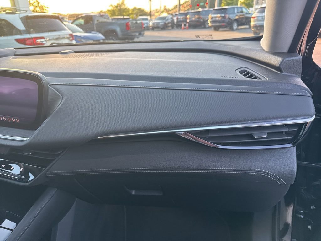 Used 2024 Buick Envision Preferred AWD/4WD image 18