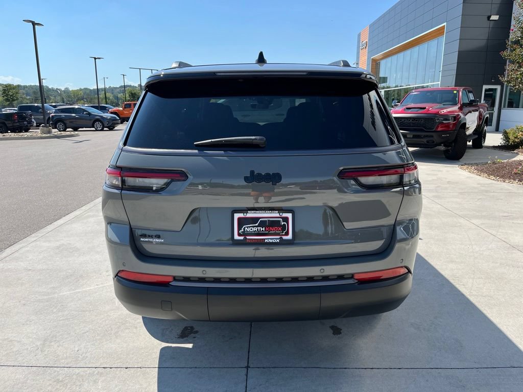 New 2027 Jeep Grand Cherokee L Limited w/ Limited Altitude Package AWD/4WD image 20