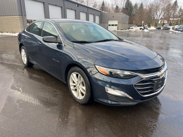 Used 2022 Chevrolet Malibu LT image 3