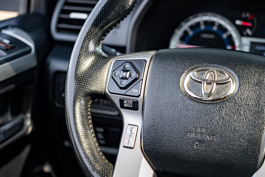 Used 2015 Toyota 4Runner Limited image 20