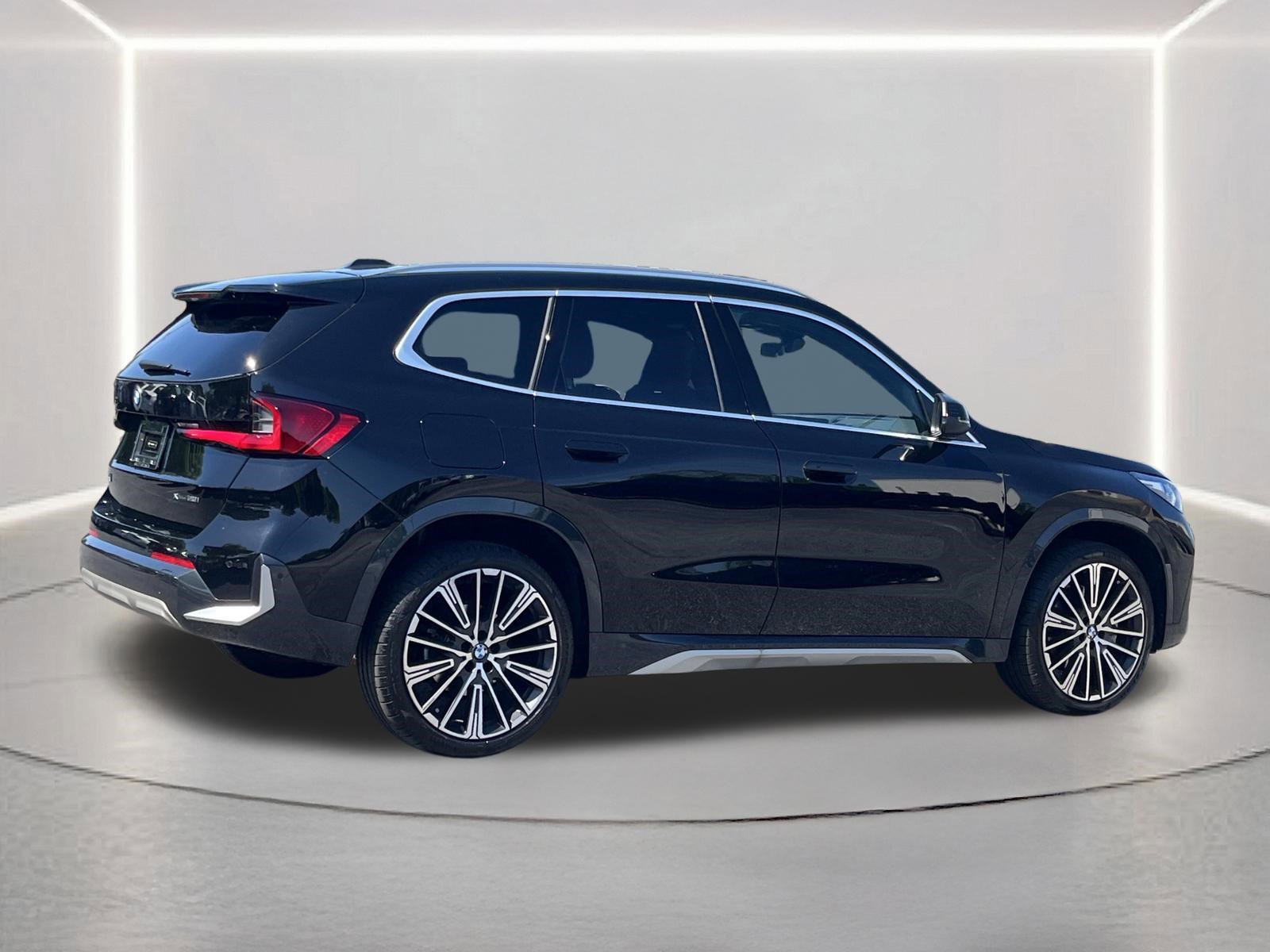 Used 2025 BMW X1 xDrive28i w/ Convenience Package AWD/4WD image 27