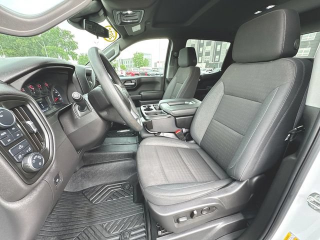 Used 2025 Chevrolet Silverado 1500 Custom Trail Boss w/ LPO, Dark Essentials Package AWD/4WD image 18