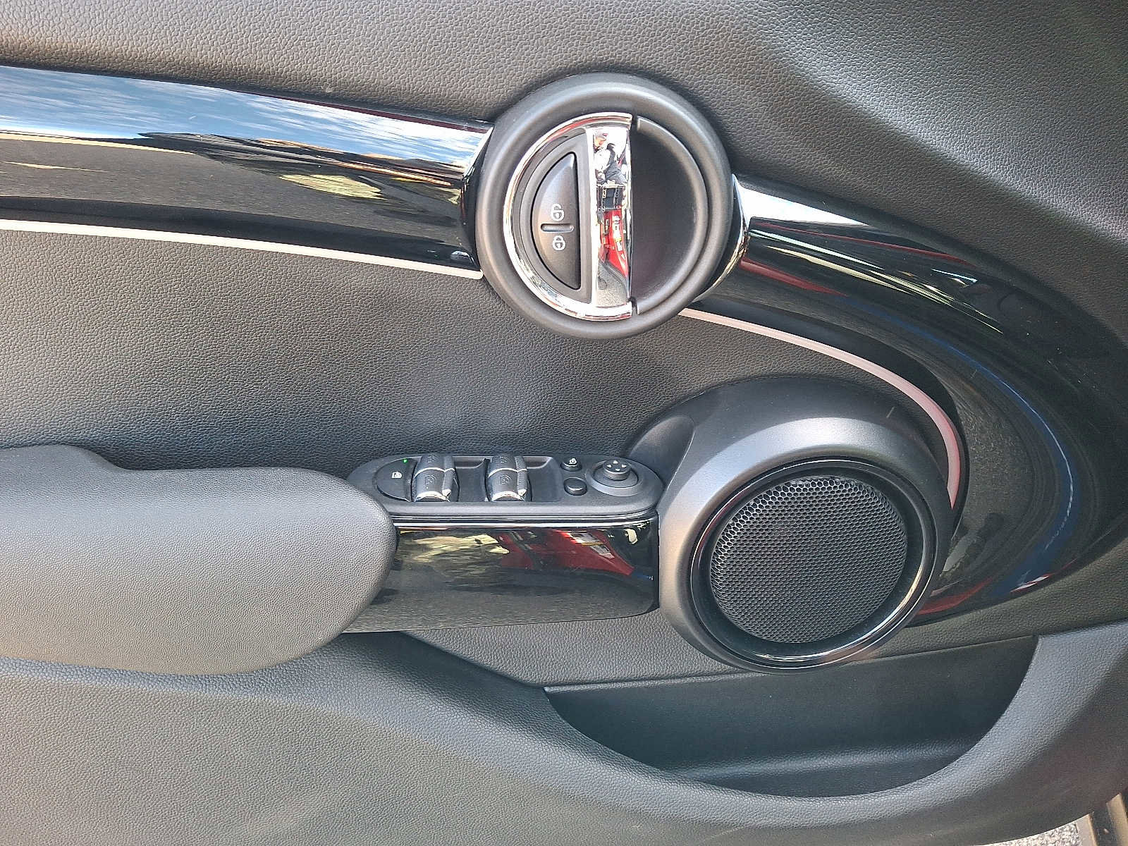 Certified 2023 MINI Cooper S image 12