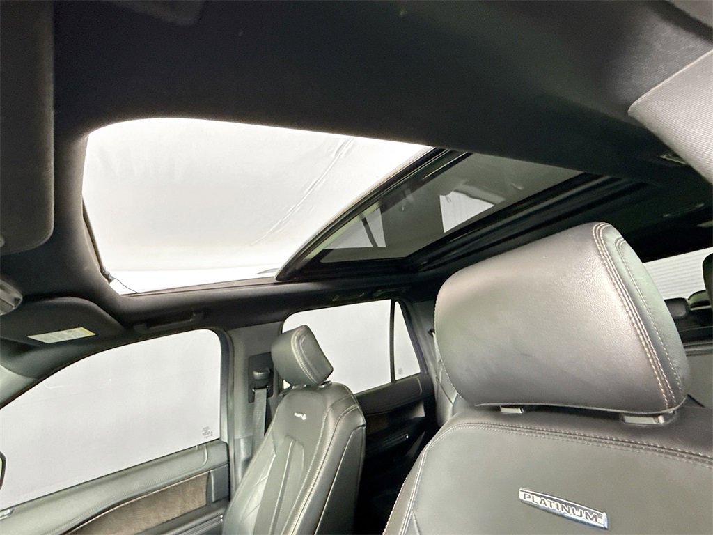 Used 2020 Ford Expedition Max Limited w/ Equipment Group 301A image 24