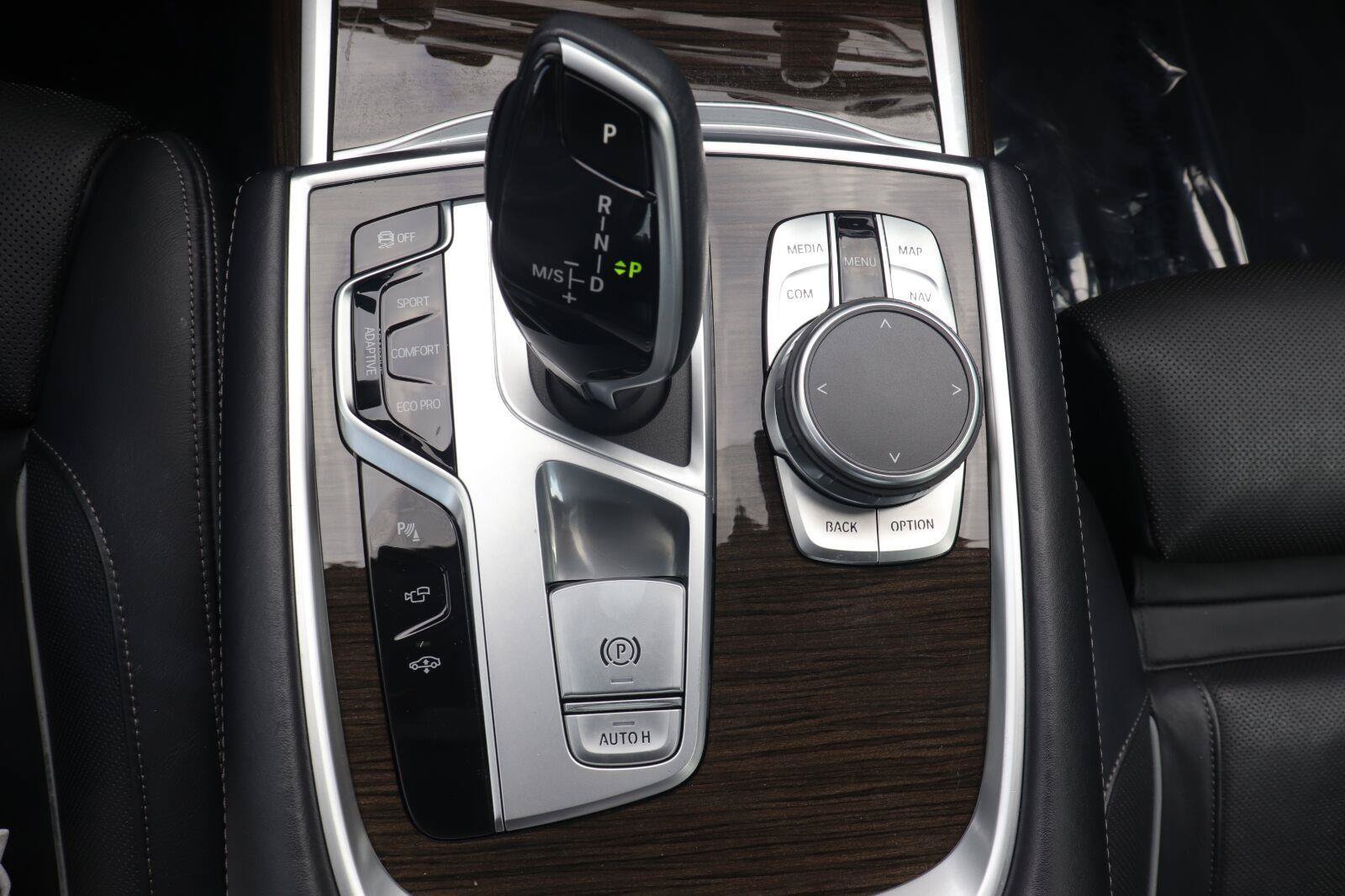 Used 2020 BMW 740i RWD image 37