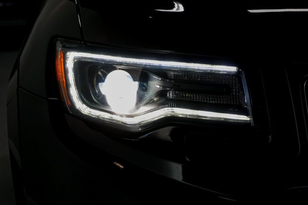 Used 2021 Jeep Grand Cherokee Trackhawk AWD/4WD image 91