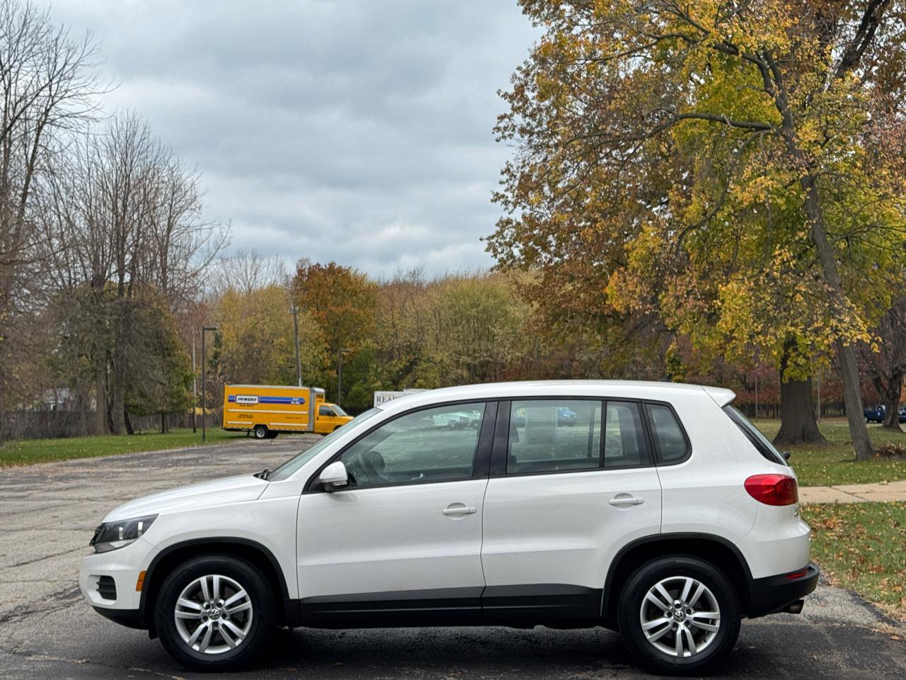 Used 2012 Volkswagen Tiguan S AWD/4WD image 9