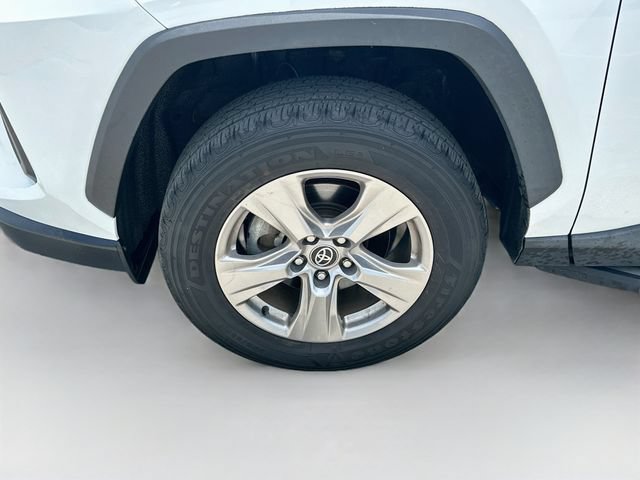 Used 2023 Toyota RAV4 XLE AWD/4WD image 29