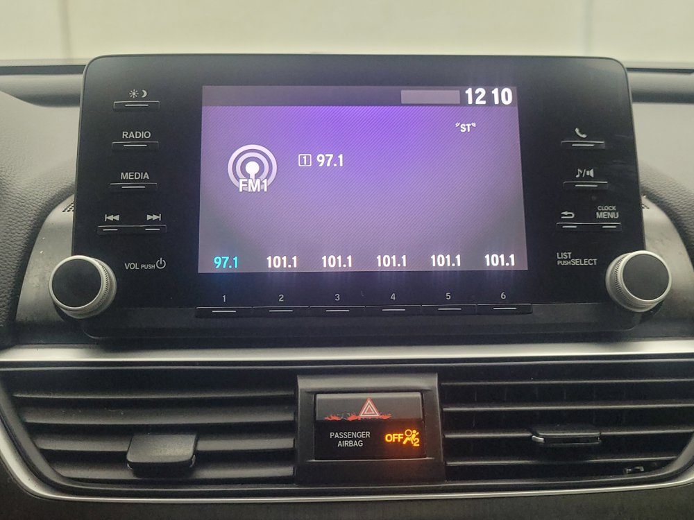 Used 2018 Honda Accord LX image 25