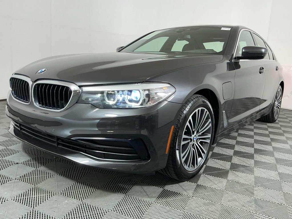 Used 2020 BMW 530e image 2