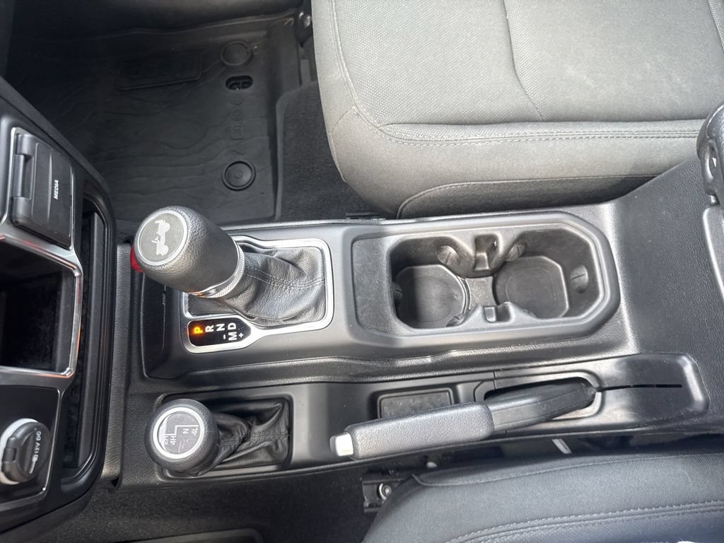Used 2021 Jeep Wrangler Unlimited Sport AWD/4WD image 26