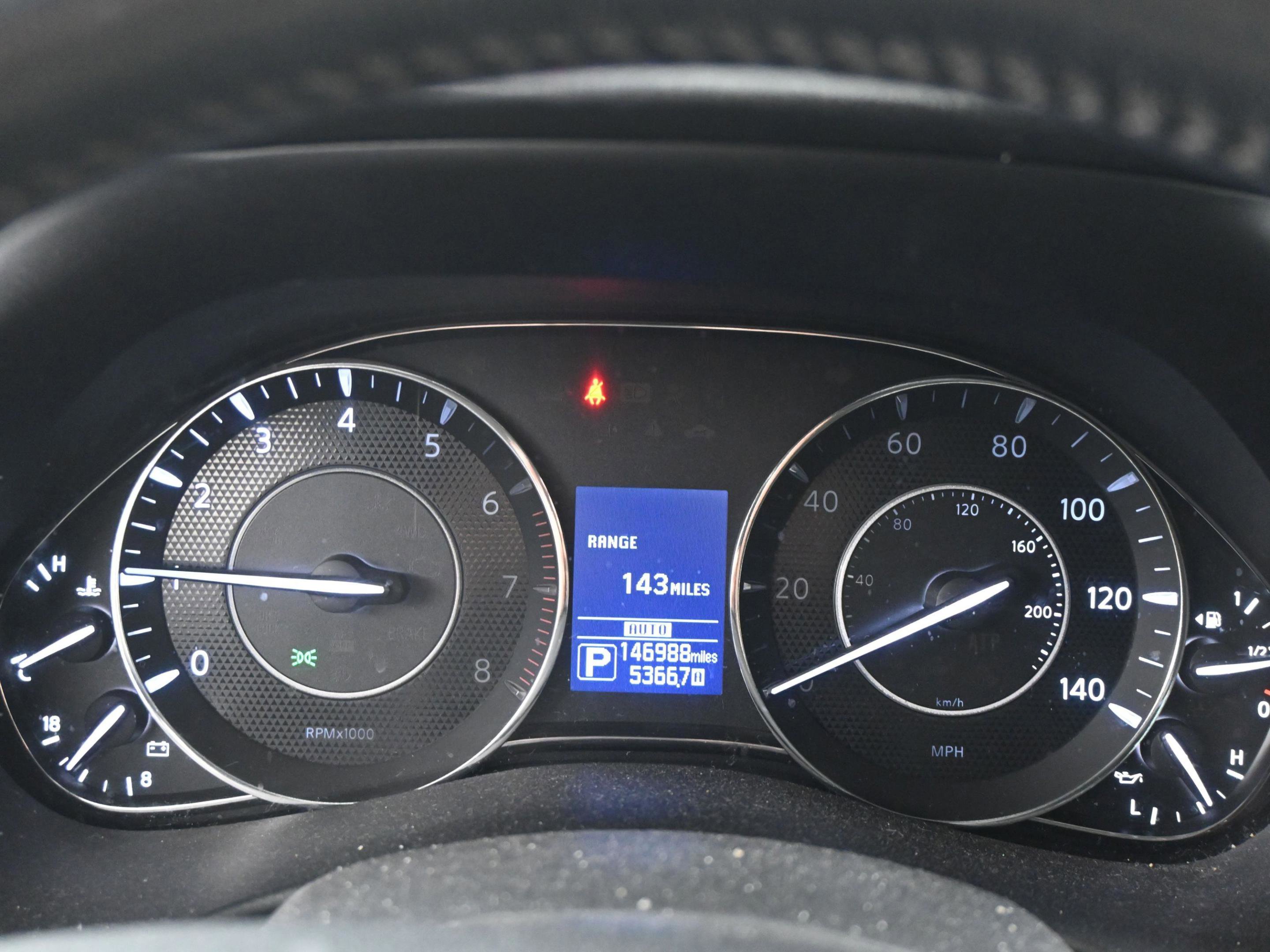 Used 2018 Nissan Armada Platinum w/ Interior Lighting Package AWD/4WD image 26