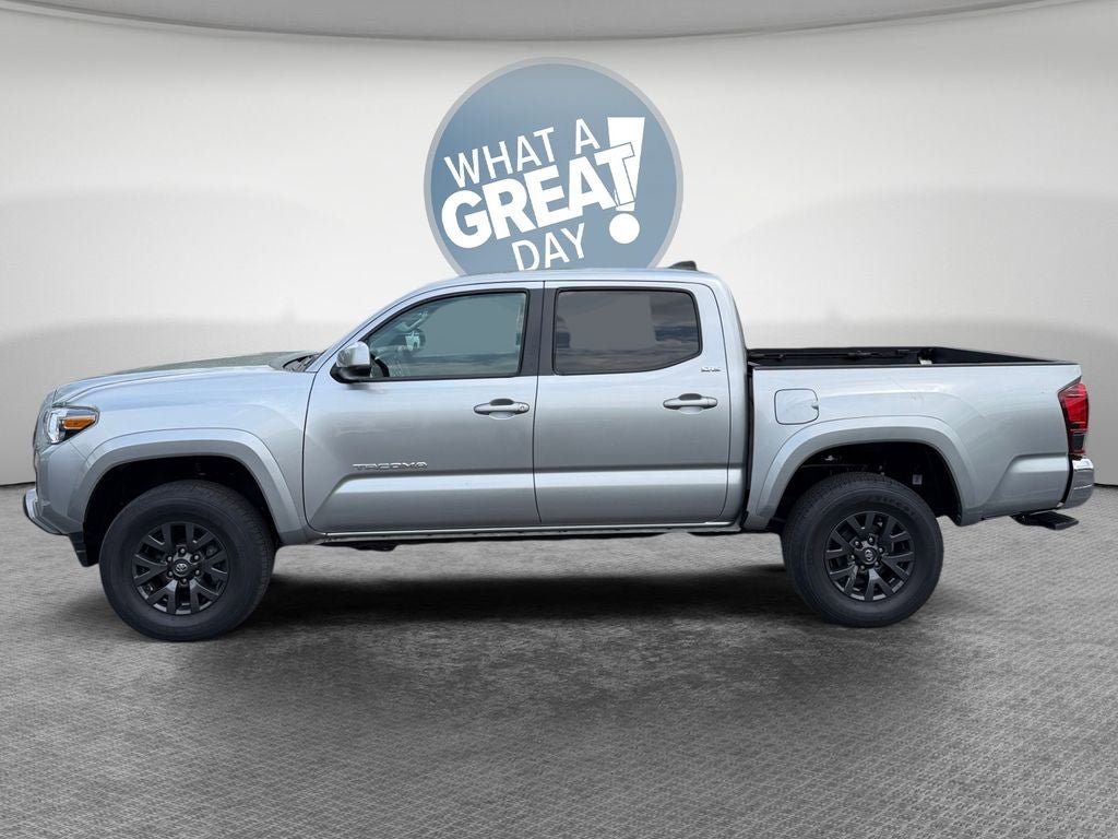 Certified 2023 Toyota Tacoma SR5 AWD/4WD image 7