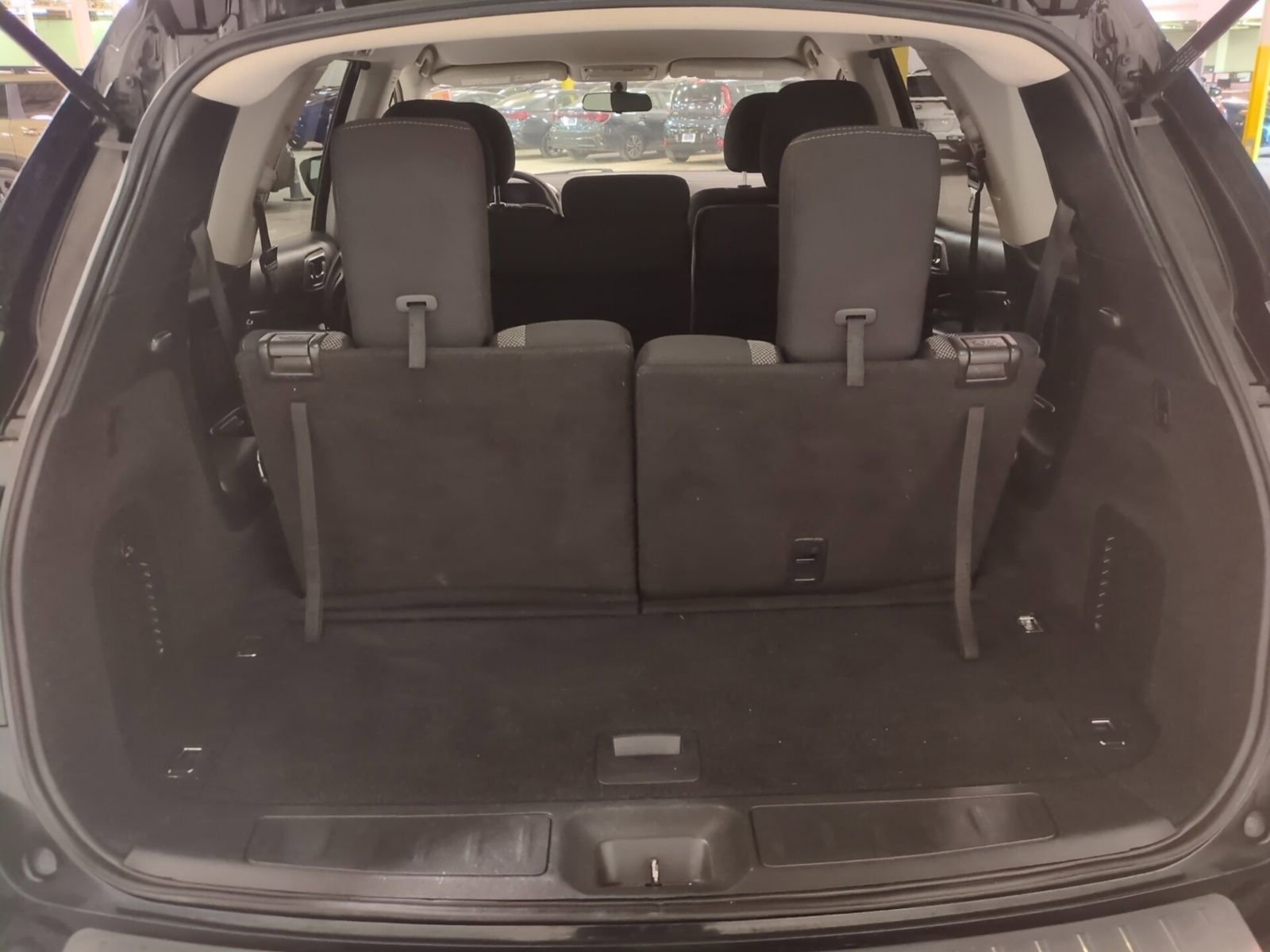 Used 2020 Nissan Pathfinder S FWD image 13